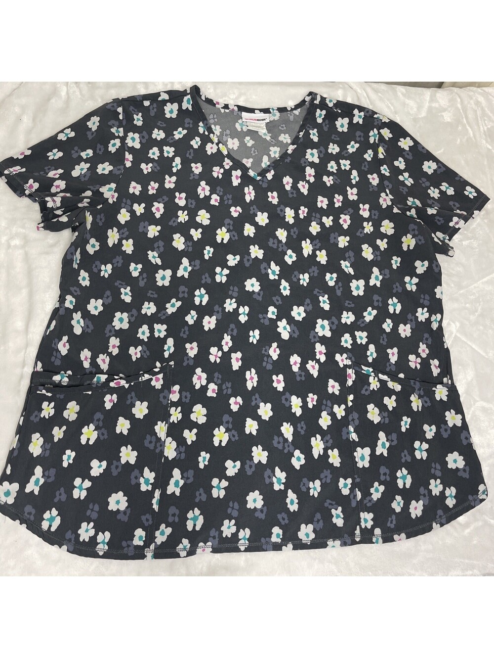Scrub Star Grey Cheerful Floral Scrub Top V Neck Short Sleeve Women’s XL